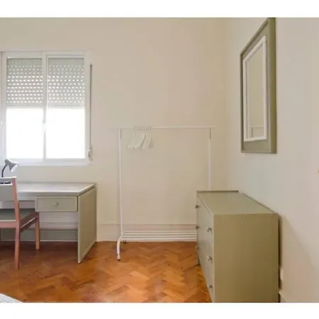 Houze Spacious Apartment In Lapa Near Riverside